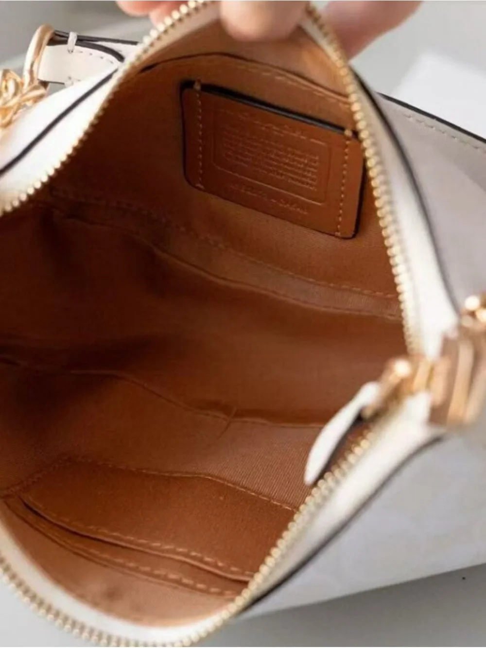 Coach White Leather Shoulder Bag with Gold Chain Strap